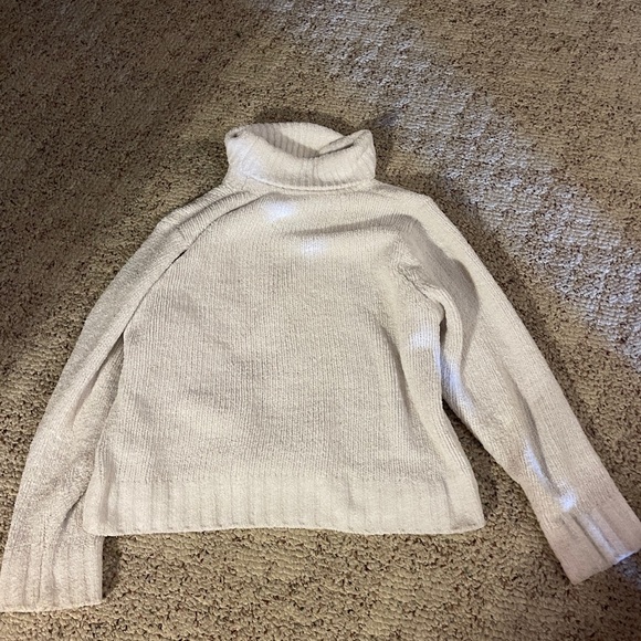 Columbia Sweaters - Colombia White Fluffy Sweater